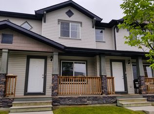 6 Panatella St NW, Calgary, AB T3K 0G7