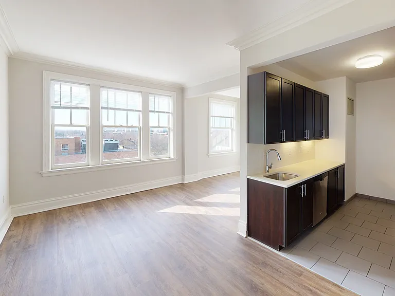 Dining/Living room