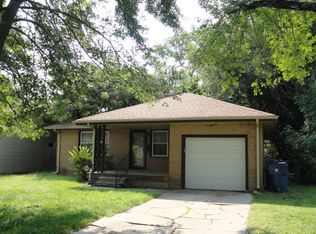 1437 N Old Manor Rd, Wichita, KS 67208