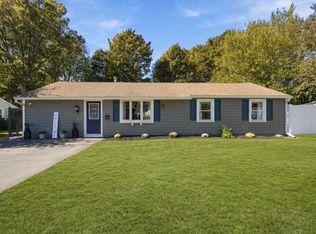 17 Lake St, Braintree, MA 02184