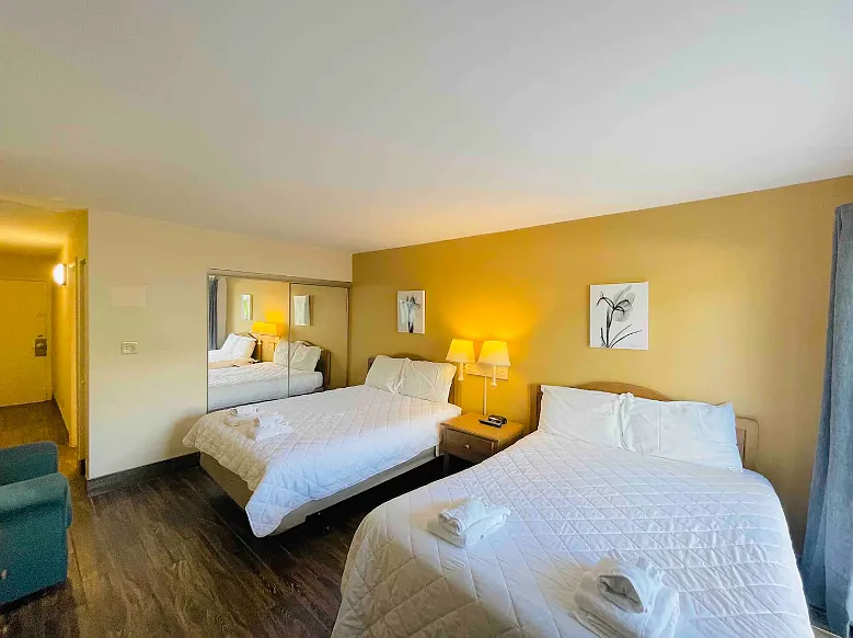 Studio, 350 sqft, $1,000 — Photo 4