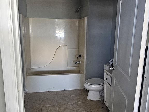 3rd image of 132 Madison St