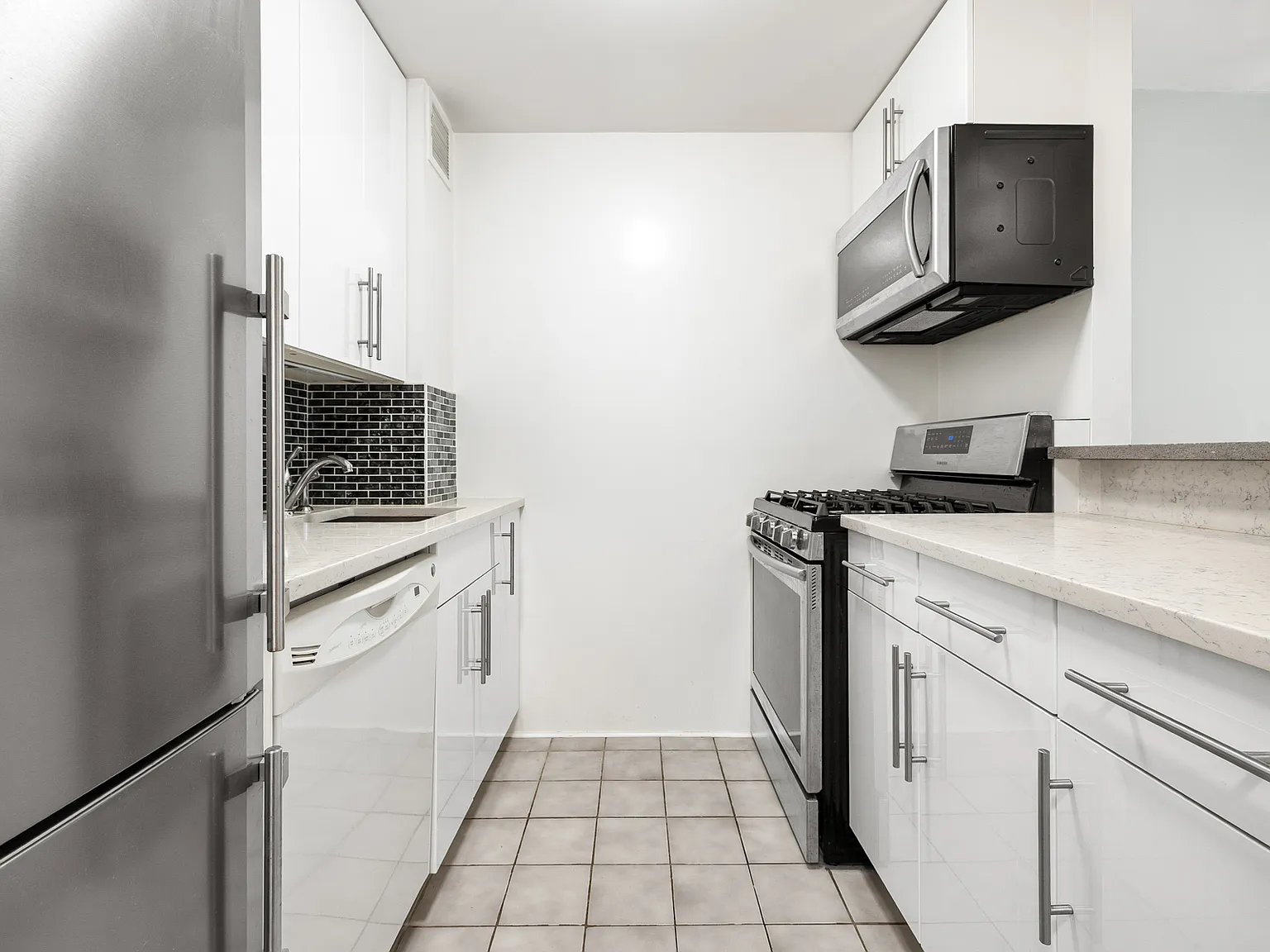 50 Lexington Avenue — Photo 4