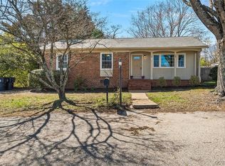 8324 Hopkins Rd, North Chesterfield, VA 23237