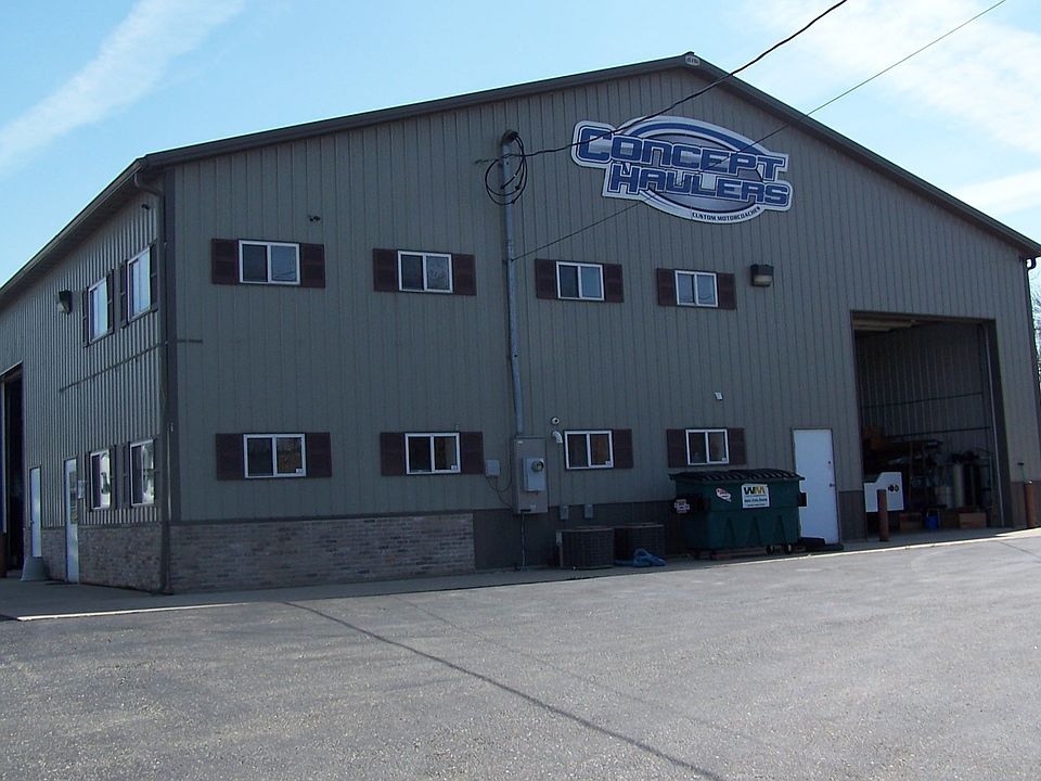 2nd image of 906 Cottage St