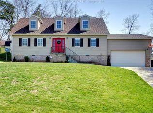 5009 Black Oak Dr, Cross Lanes, WV
