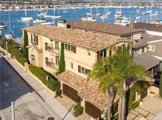 900 E Balboa Blvd, Newport Beach, CA 92661