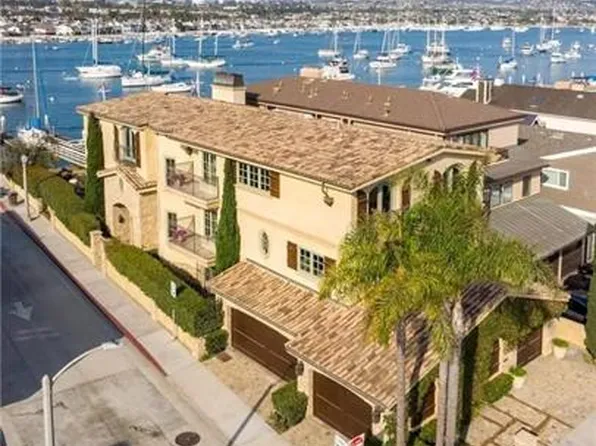 900 E Balboa Blvd, Newport Beach, CA 92661