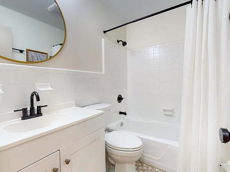Upper Level Hall Bath