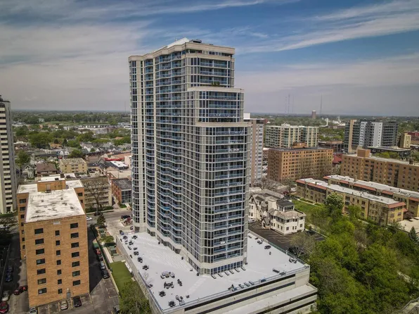 1660 North Prospect AVENUE #512, Milwaukee, WI 53202