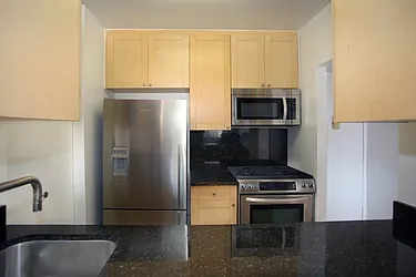 Rented by Manhattan Skyline