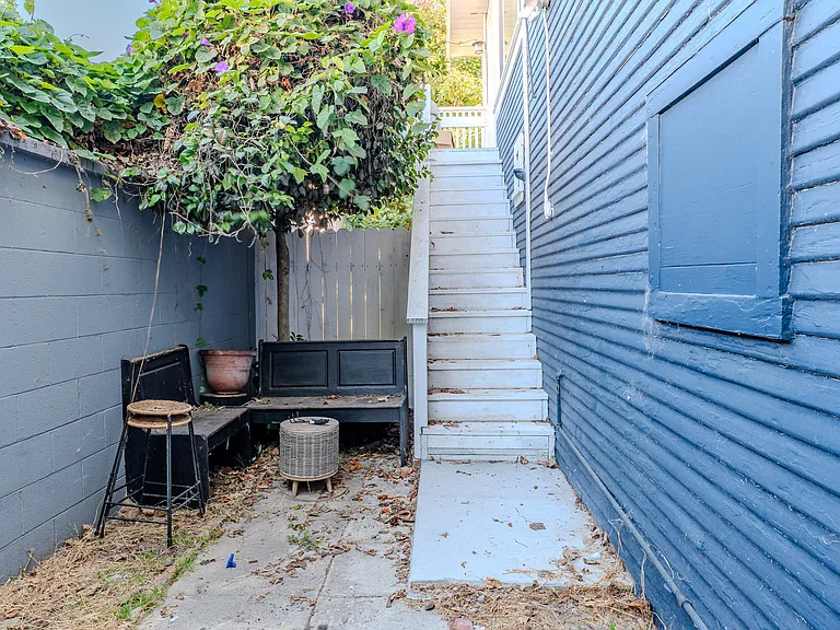 34 S Santa Rosa St #B — Photo 14