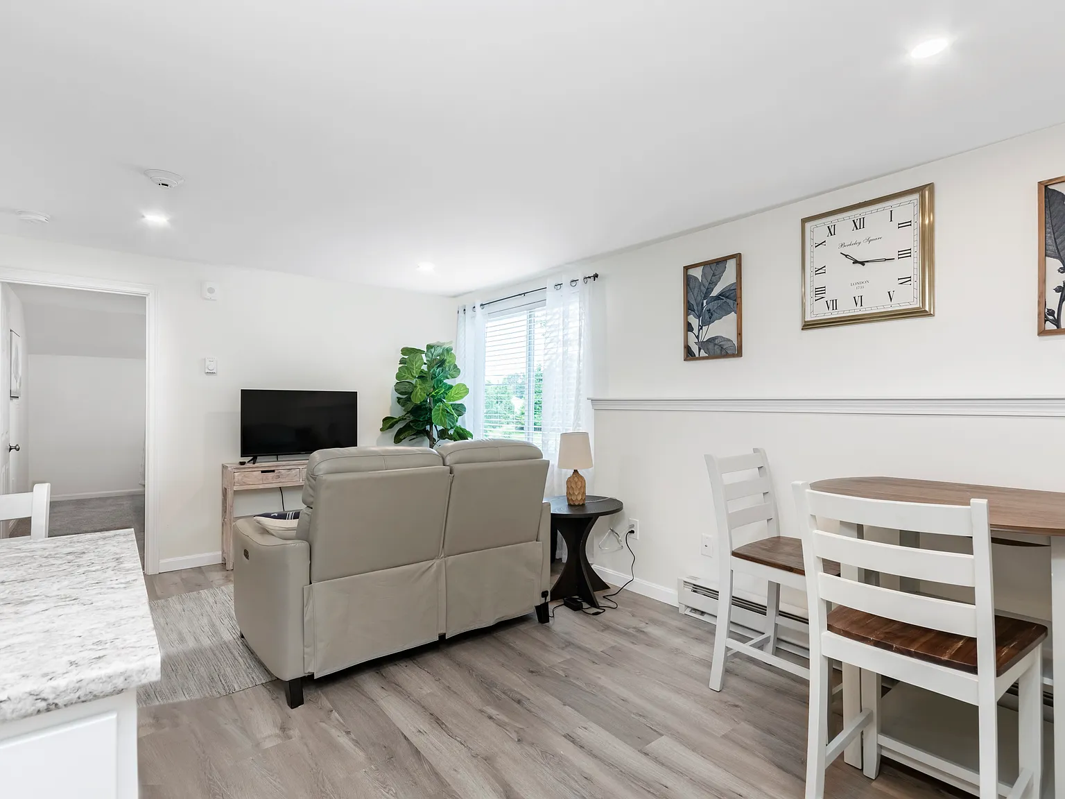1 bed, $2,300 — Photo 2