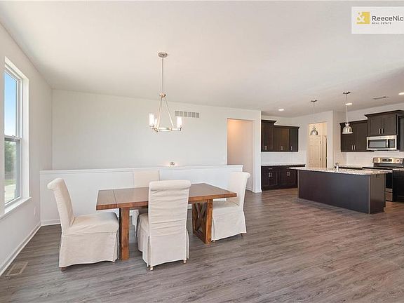 Simulated Images. Actual home may vary.