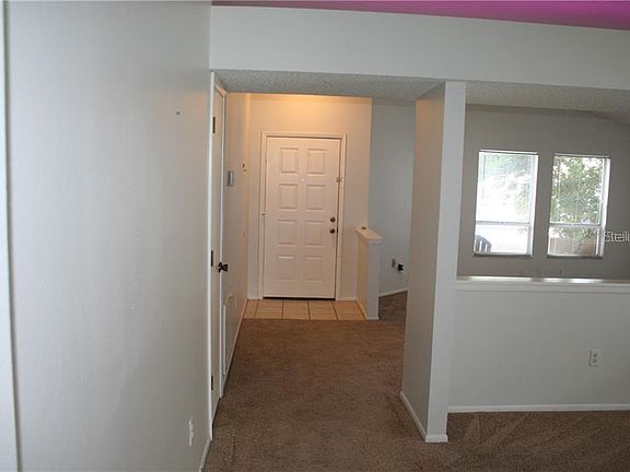 3rd image of 3059 Bloomsbury Dr