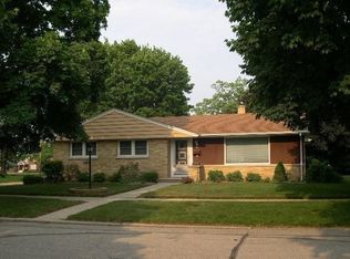 7839 40th Ave, Kenosha, WI 53142