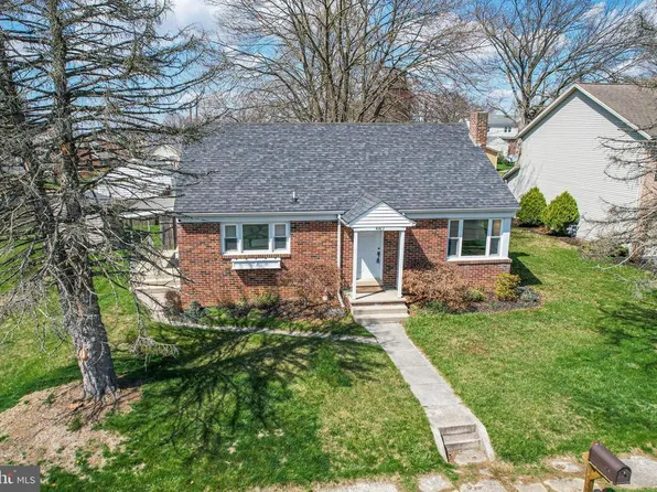 667 Hartman Ave, Hanover, PA 17331