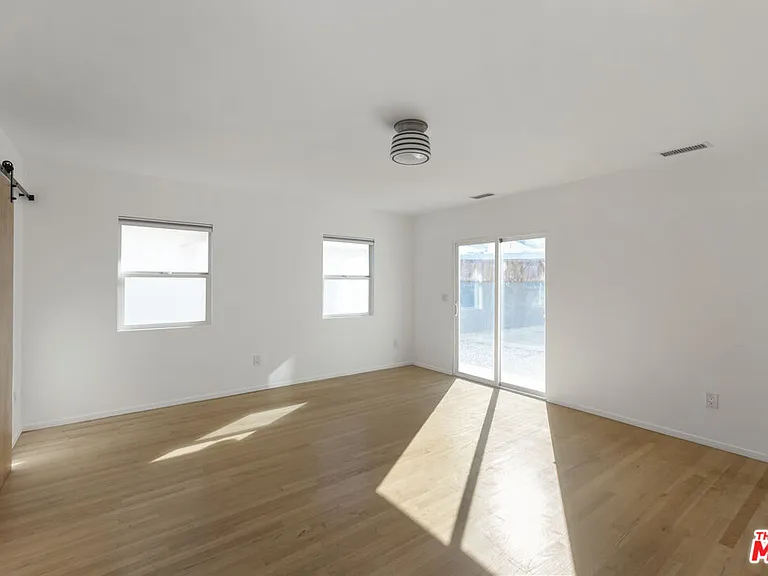 5712 Buchanan St — Photo 9