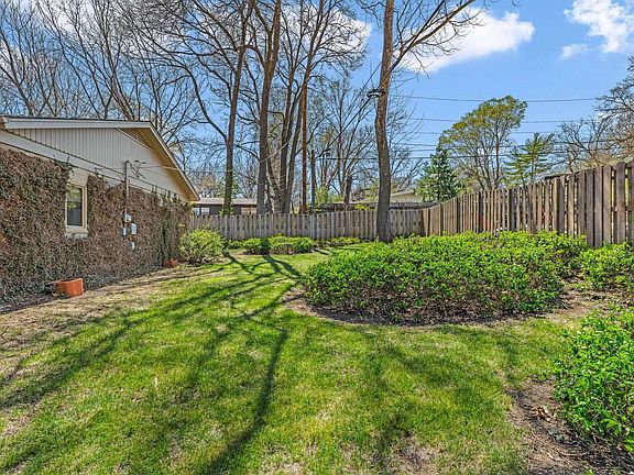 5th image of 1033 Avalon Rd