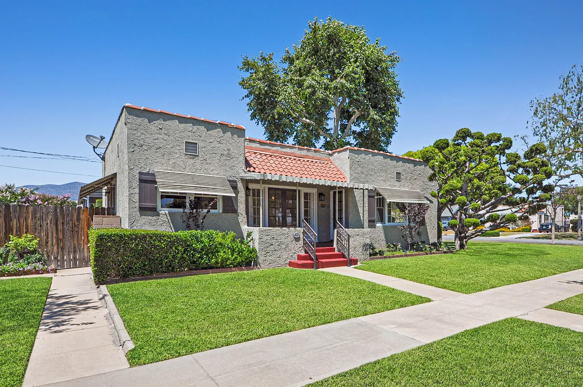 Building Photo - 201 Rosemont Blvd