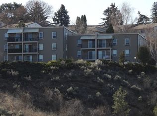 751 Grandview Ter #1A, Kamloops, BC V2C 6C9
