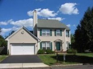 8 Carlisle Rd, Branchburg, NJ 08876