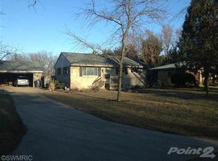 3407 Locust Ln, Saint Joseph, MI 49085