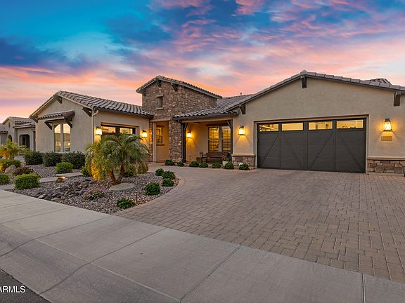 3rd image of 1958 E BELLFLOWER Court