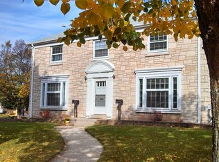 6030 W Lloyd St, Wauwatosa, WI 53213