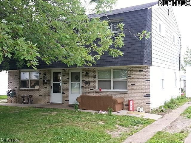 1st image of 2907-9 Cromwell Dr