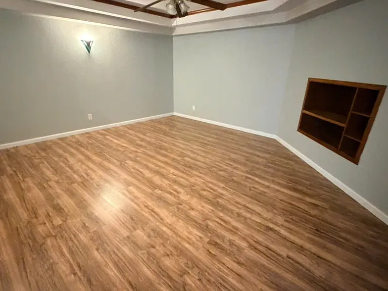 7917 S McKinley Ave — Photo 13