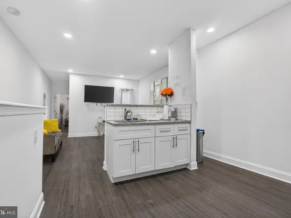 3138 W Allegheny Ave #B, Philadelphia, PA 19132