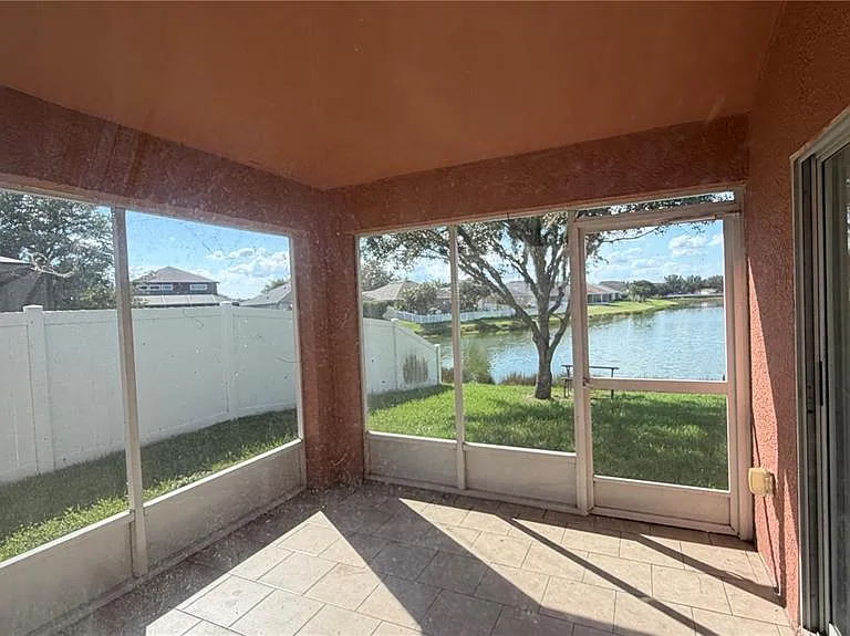 31205 Bridgegate Dr — Photo 33