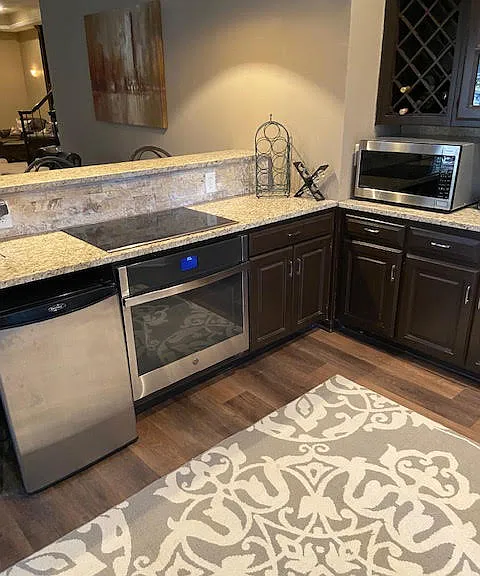 Lower Level Apartment Full Kitchen