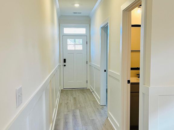 3rd image of 416 Destiny Farm Ln