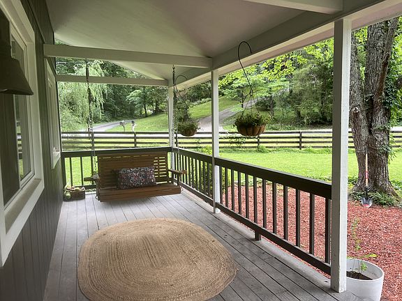 3rd image of 1051 Green Valley Dr