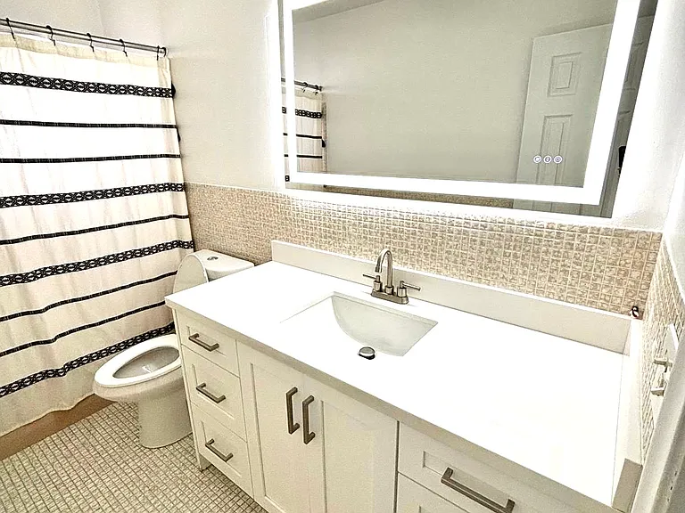 10731 SW 36th St — Photo 5