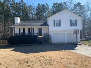 621 Meadows Ct, Villa Rica, GA 30180