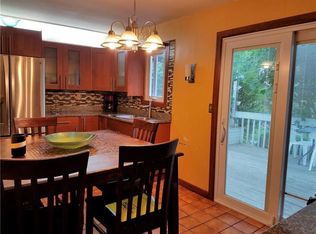 47 Richfield Rd, Bridgeport, CT 06606