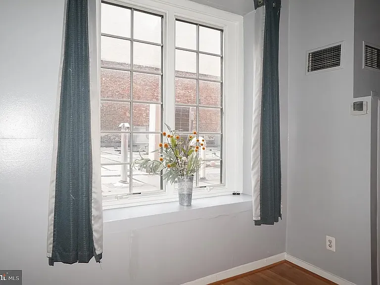 1010 Race St #2K — Photo 8