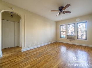 837 W Wolfram St #837201, Chicago, IL 60657