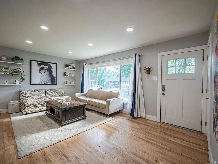 1314 Aspen St — Photo 8