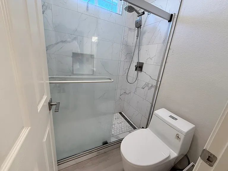 972 Cameron Dr — Photo 30