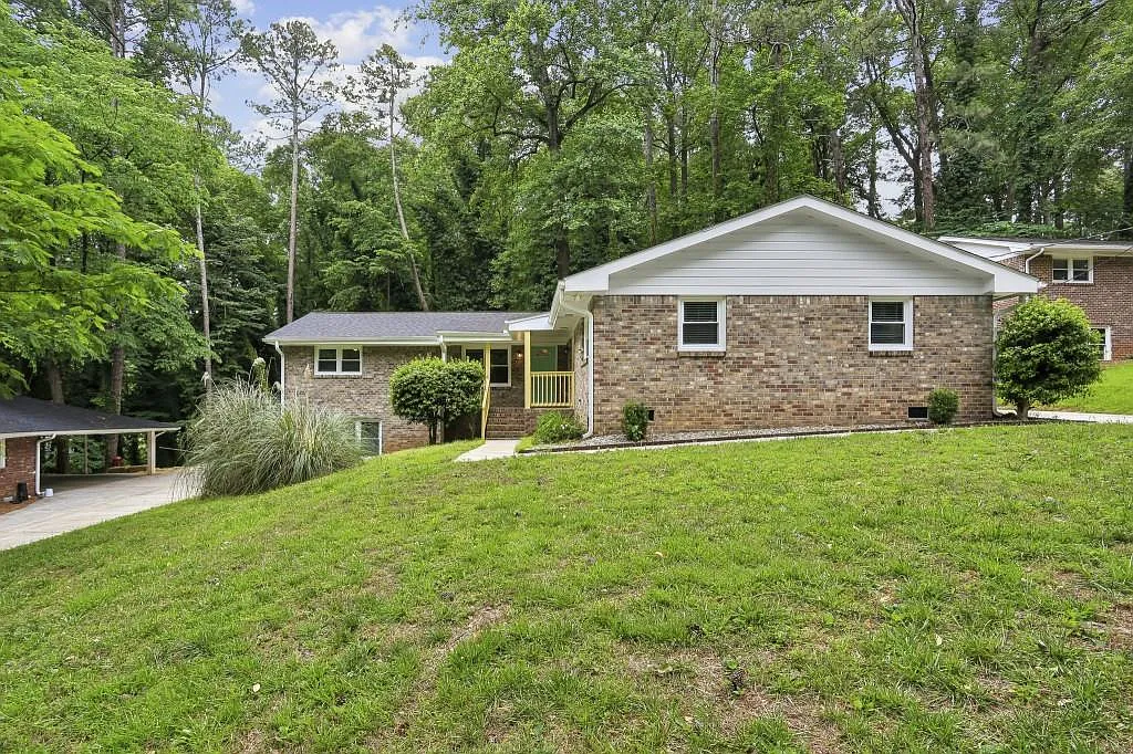 2 bed, 1.0 bath, 900 sqft, $1,500 — Photo 1