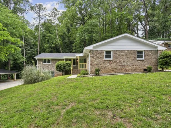 2893 White Oak Dr, Decatur, GA 30032