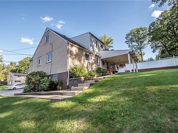 4th image of 320 Forest Dr