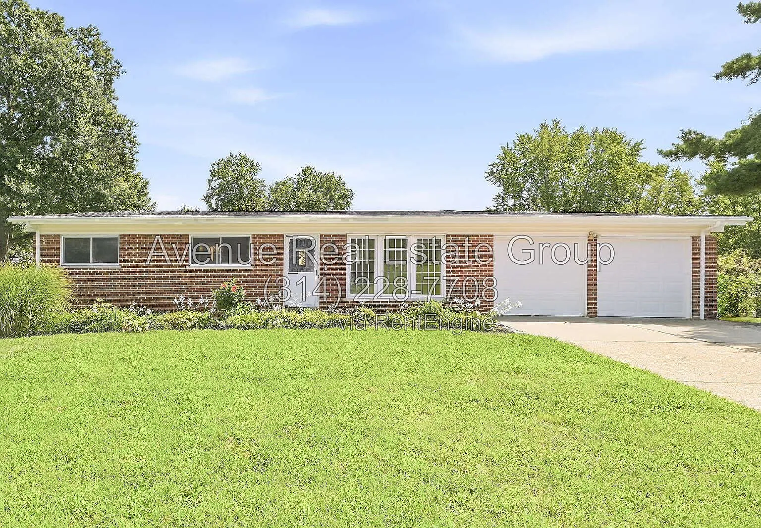 3 bed, 2.5 bath, 1844 sqft, $2,700 — Photo 1