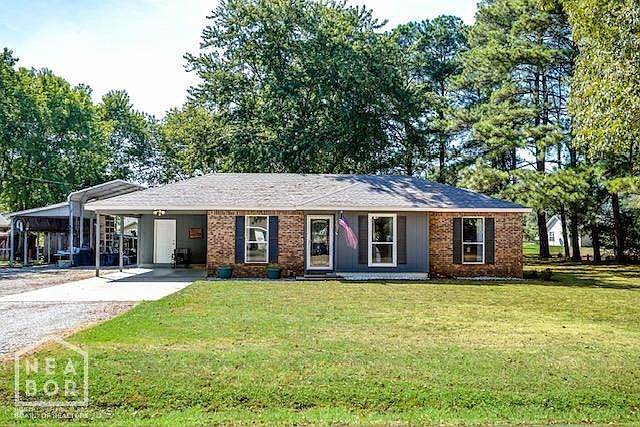 1st image of 501 Brandon Dr