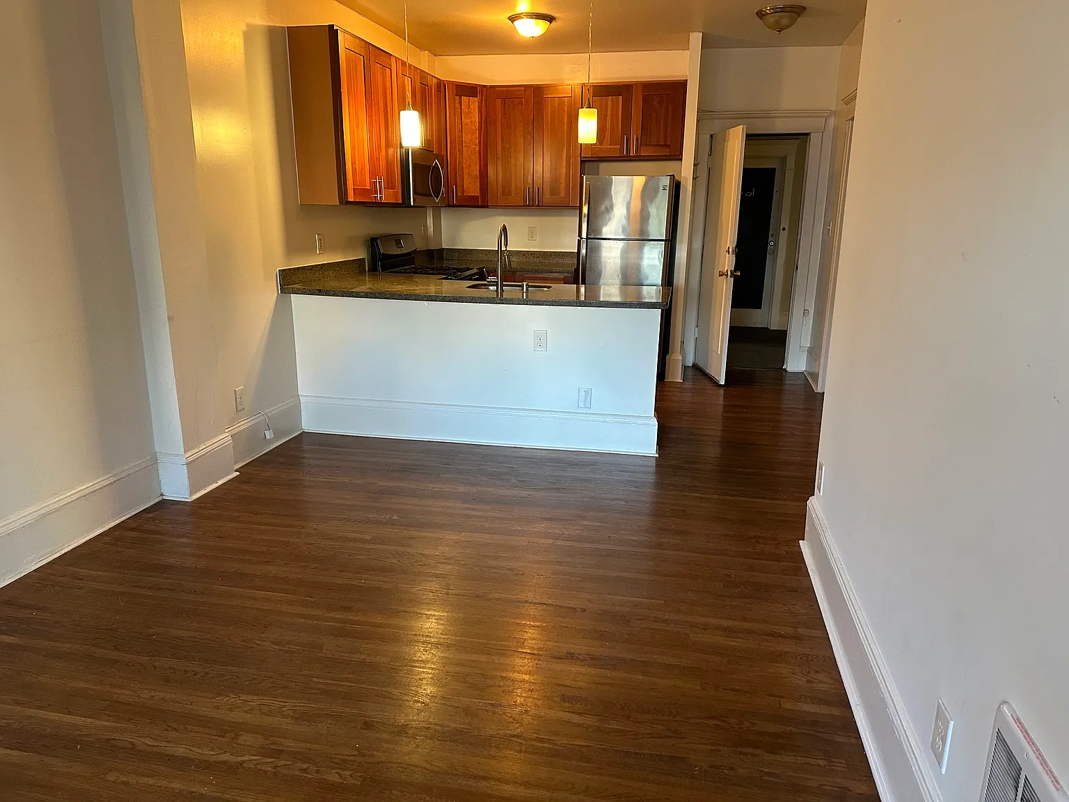 1 bed, 550 sqft, $2,295 — Photo 1