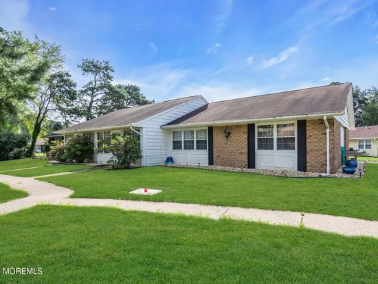 26B Edinburgh Lane, Manchester, NJ 08759